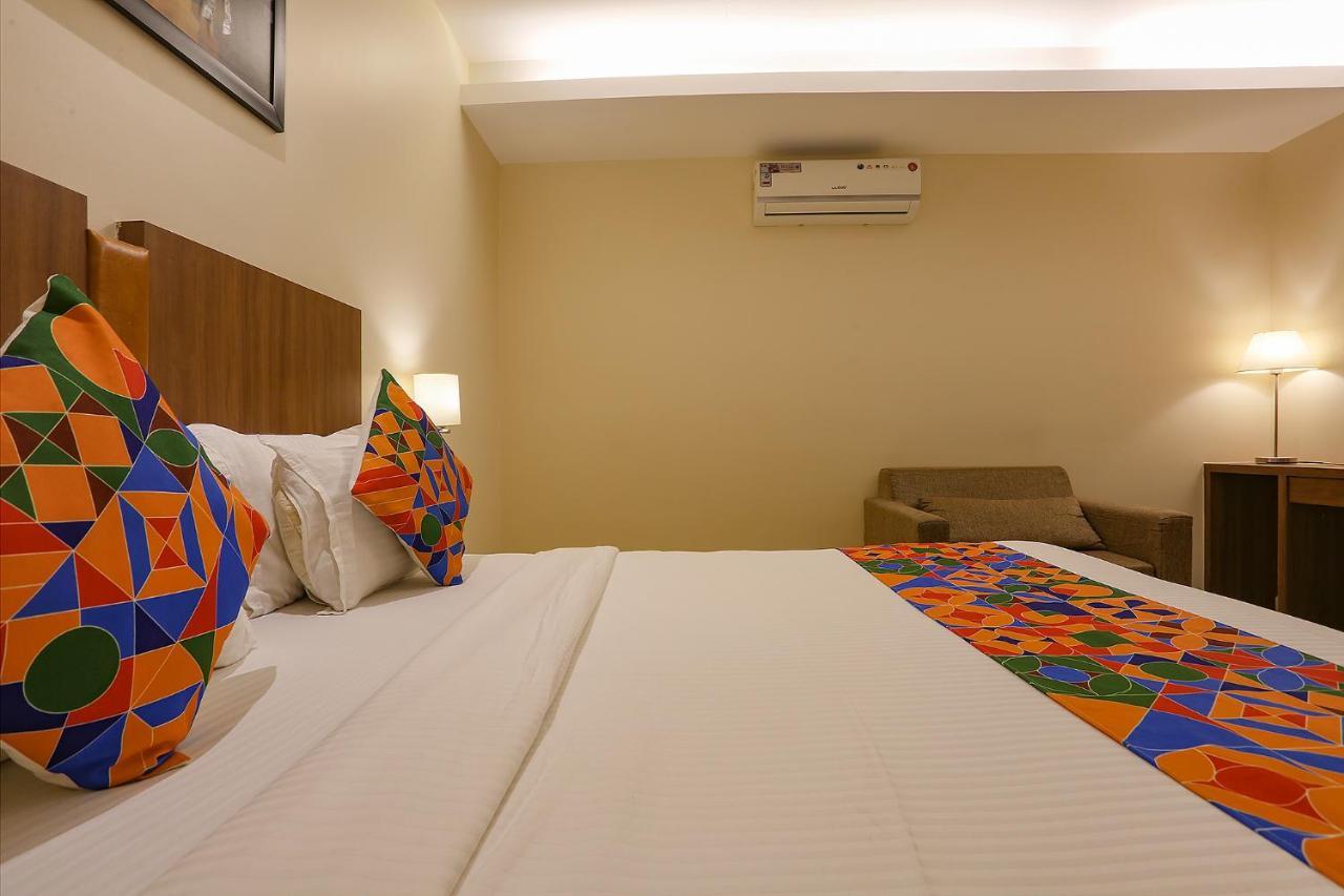 Fabhotel Royal International Bombay Extérieur photo